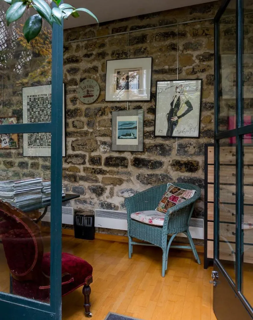 Holiday home Veeve - Charming Townhouse Near Parc Montsouris